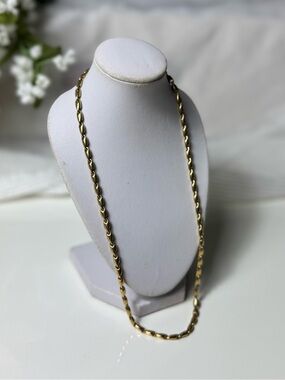 Vintage Monet Gold Tone Ornate Necklace old money